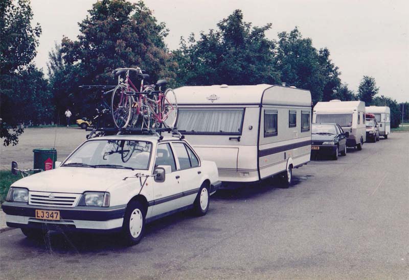 Schliessen von 1990hobby006.jpg