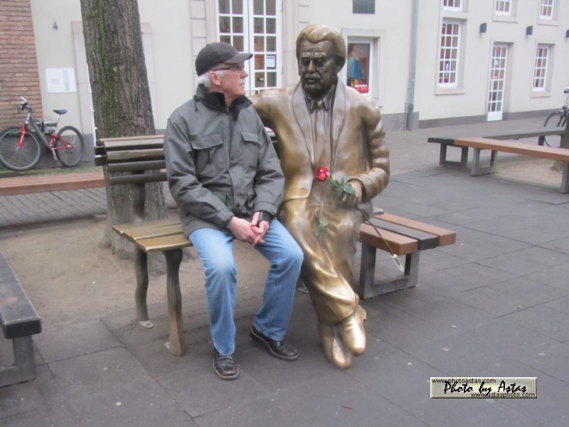 Schliessen von monument_andre0001.jpg