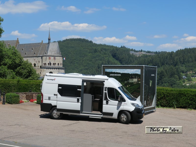 Schliessen von sunlightcliff0011.jpg