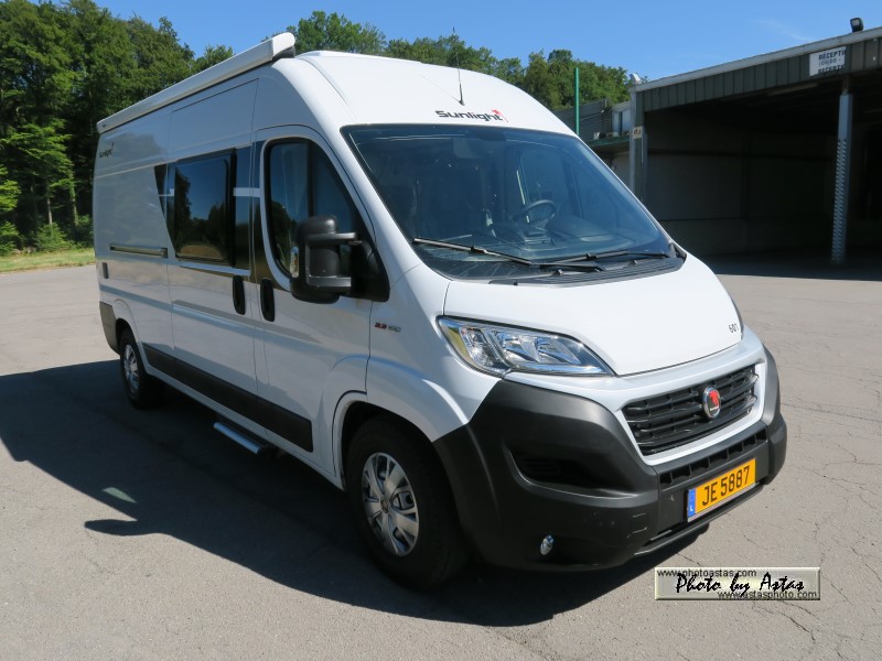 Schliessen von sunlightcliff0012.jpg