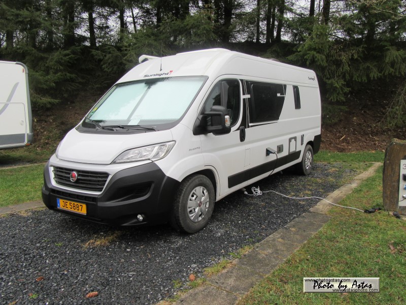 Schliessen von sunlightcliff0017.jpg